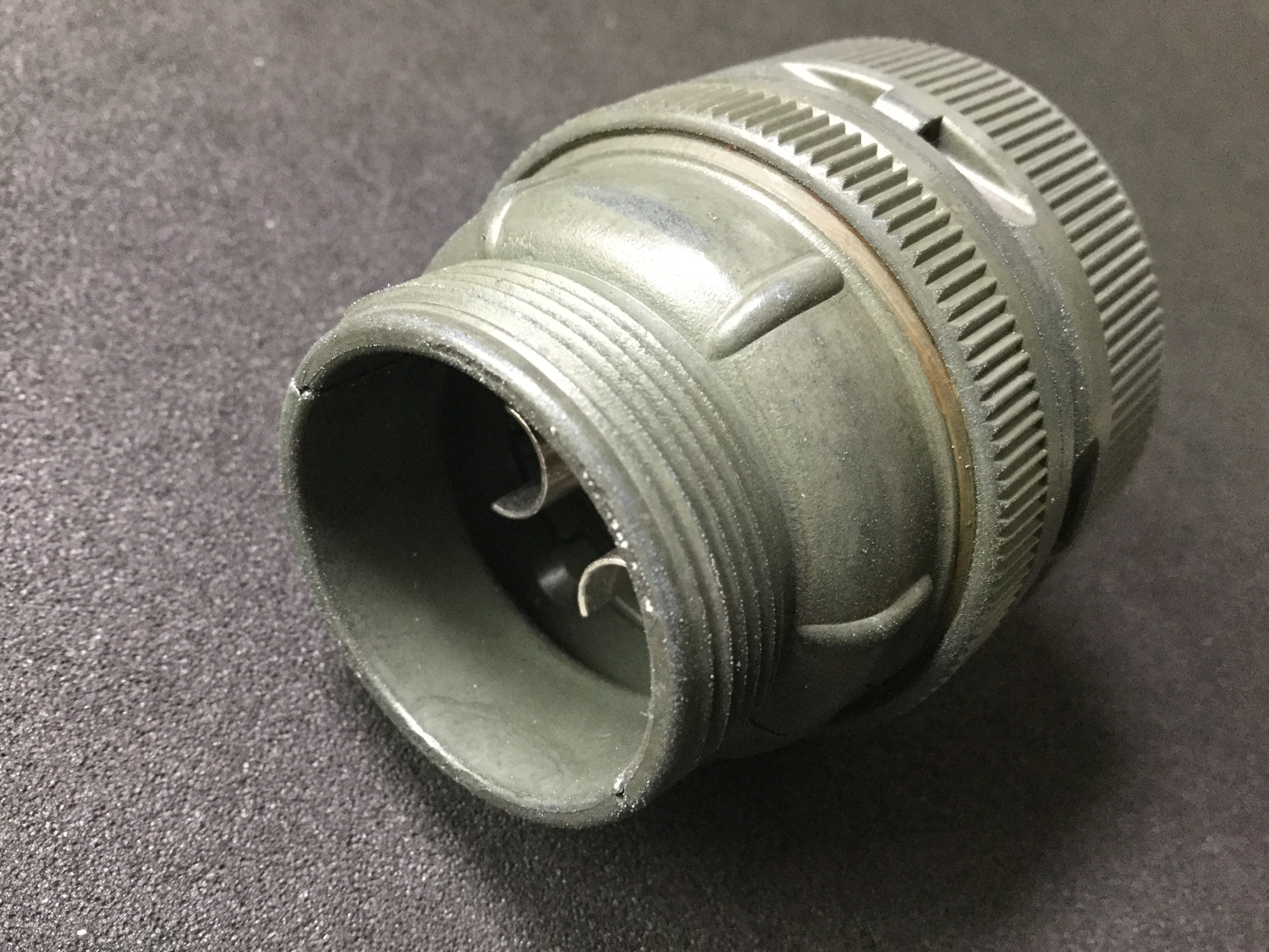 MS3106B28-6S