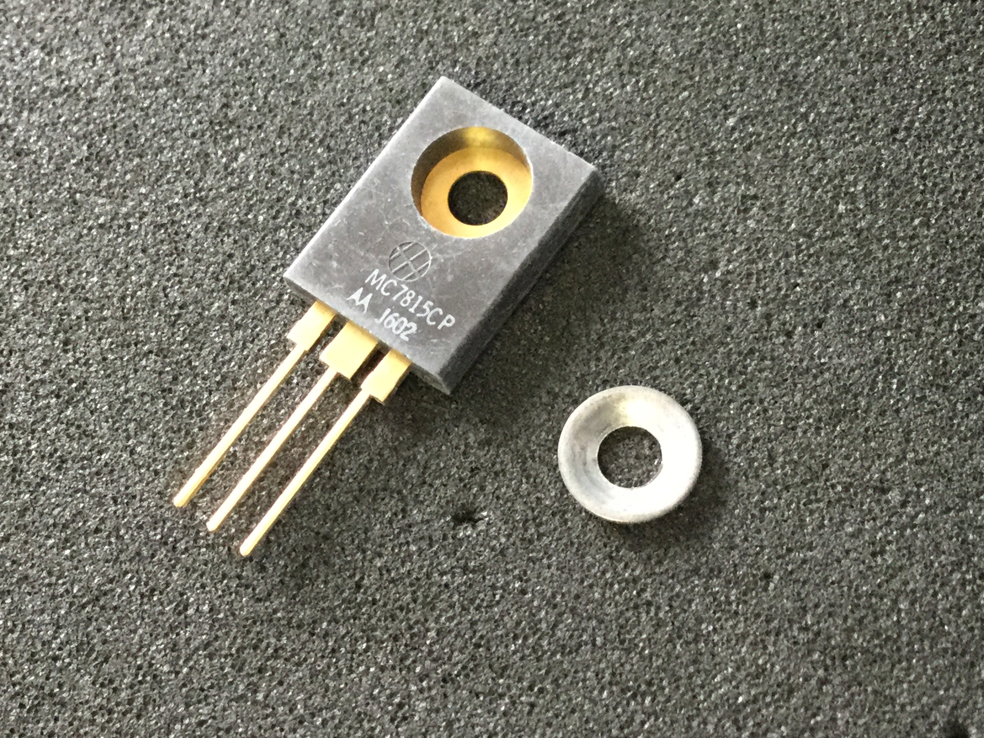 MC7815CP