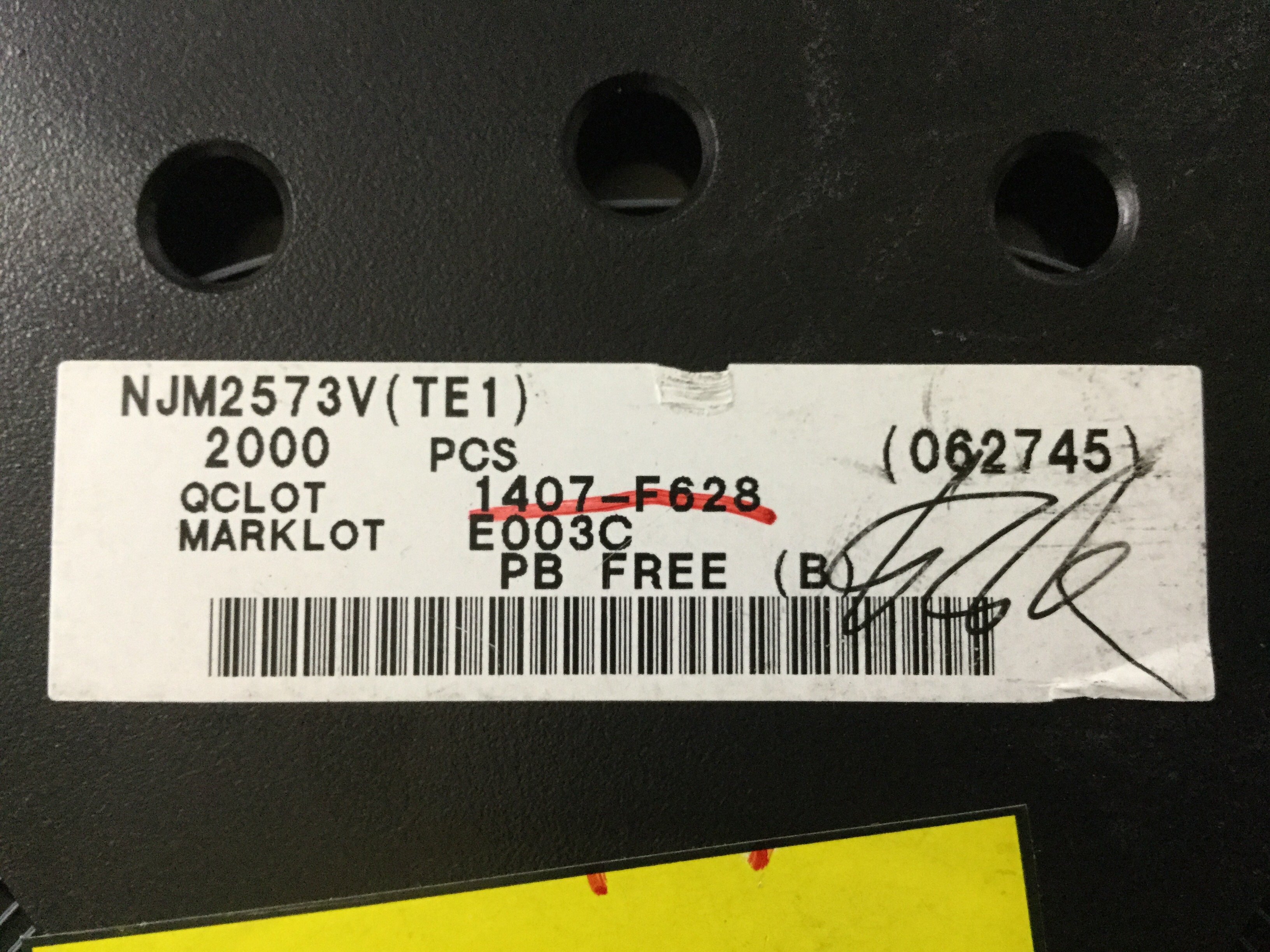 NJM2573V(TE1)