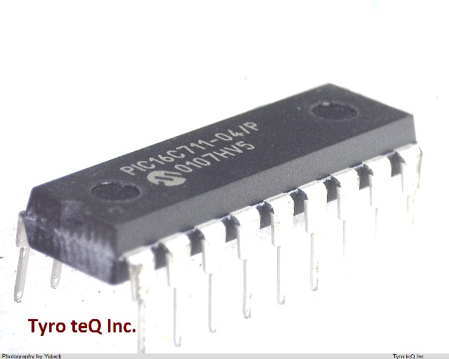 PIC16LC711-04/P