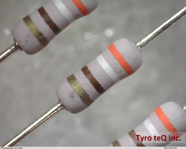 MOS1/2CT26A391J