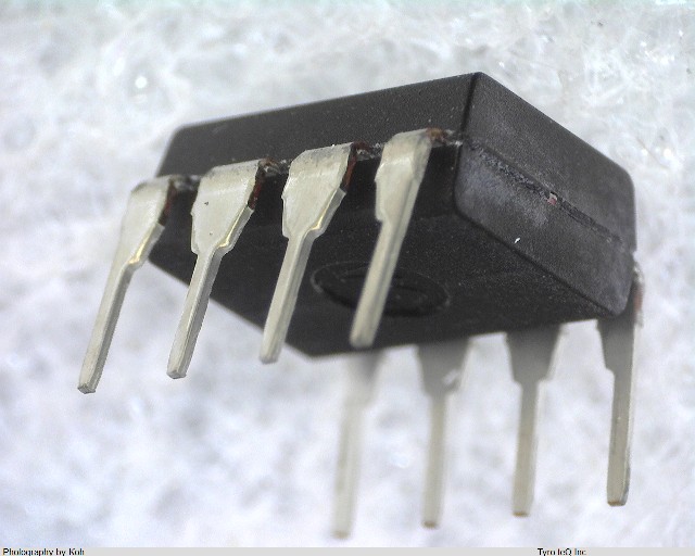 NJU7660D