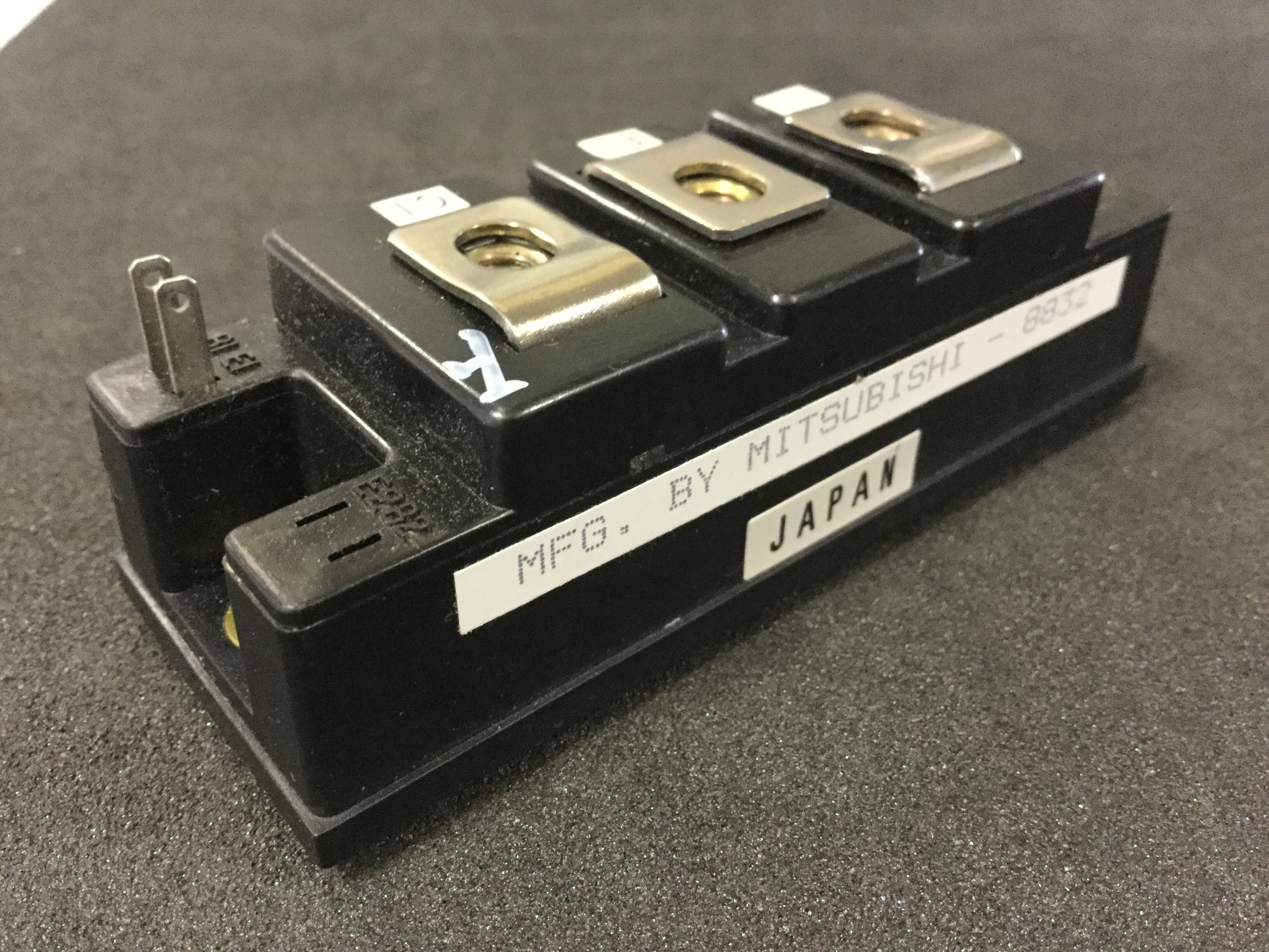QM100HY-H