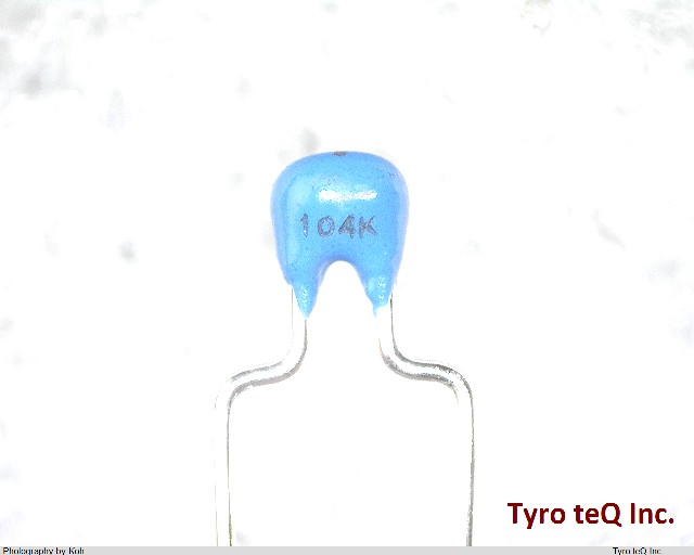 RDER71E104K0M1H03A