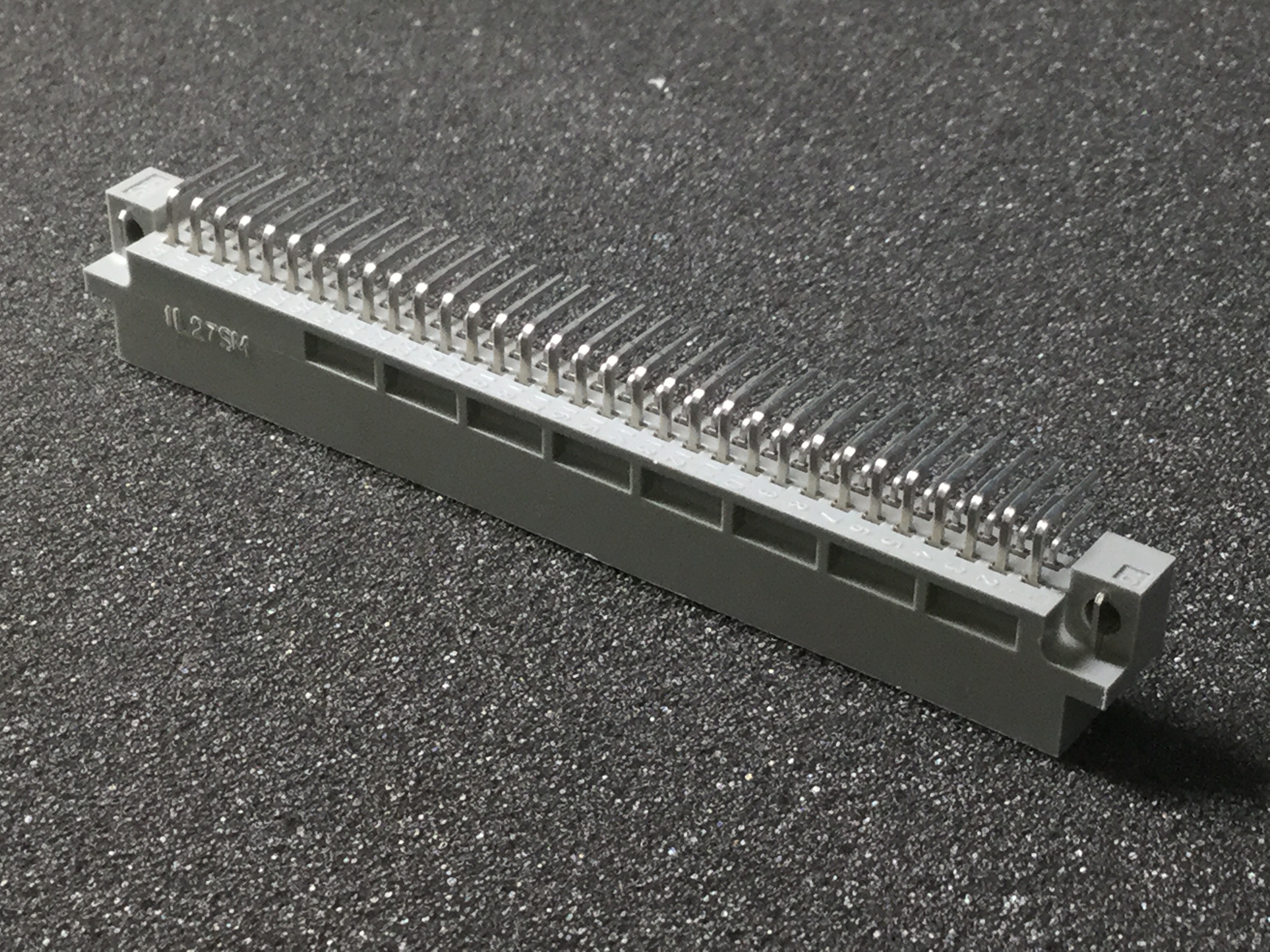PCN10EA-64P-2.54DS
