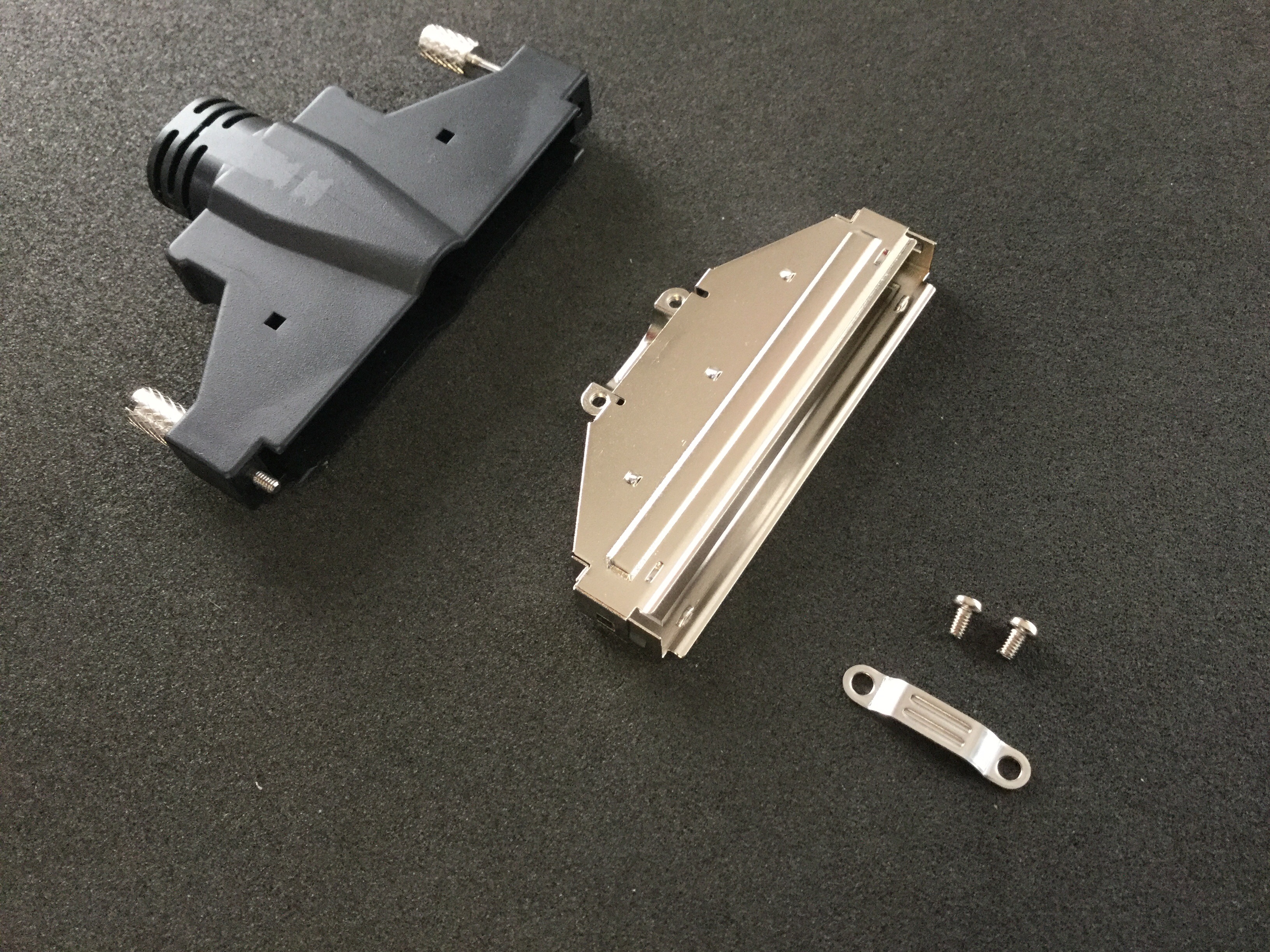 PCS-XEM100LU2