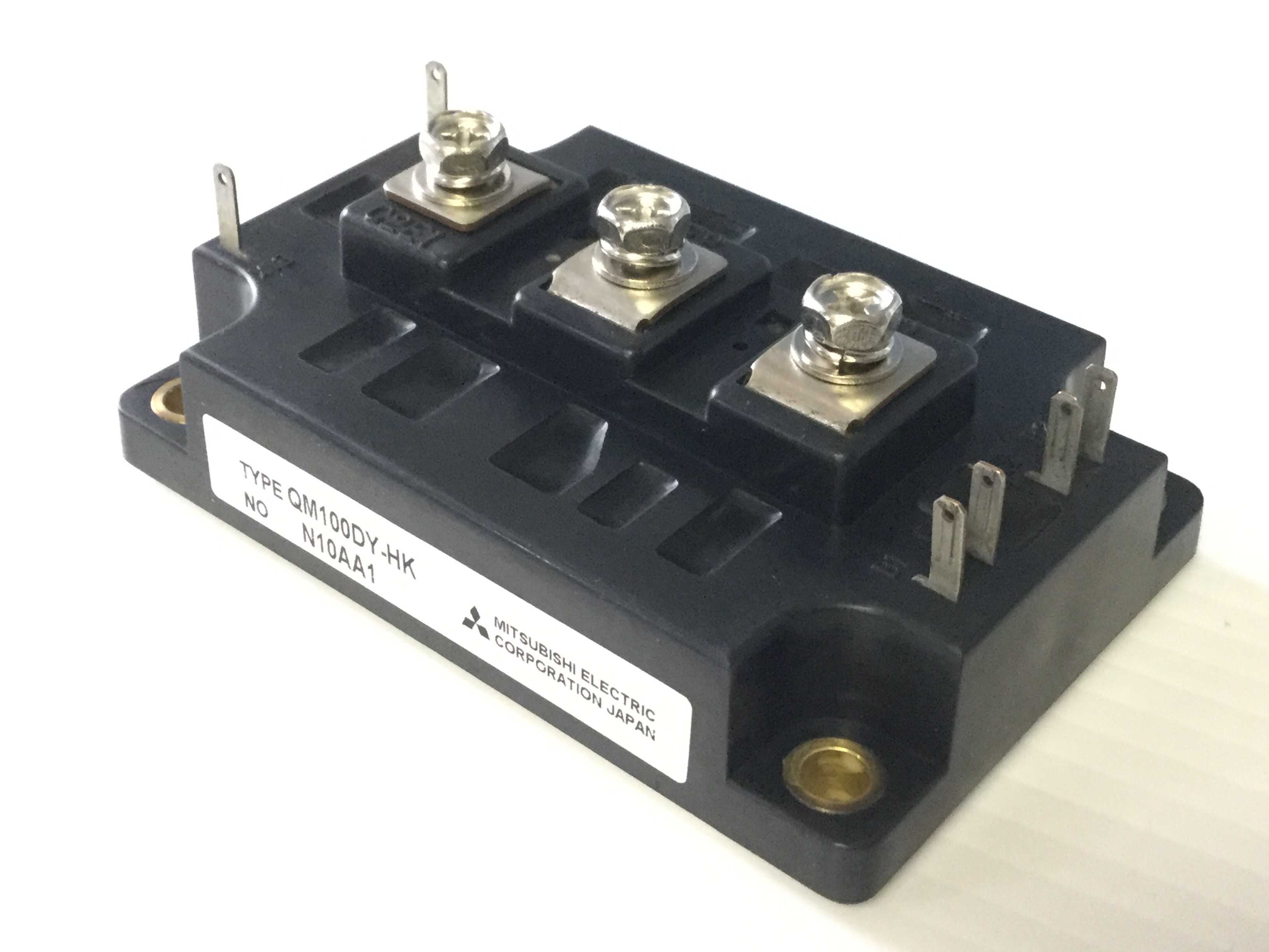 QM100DY-HK