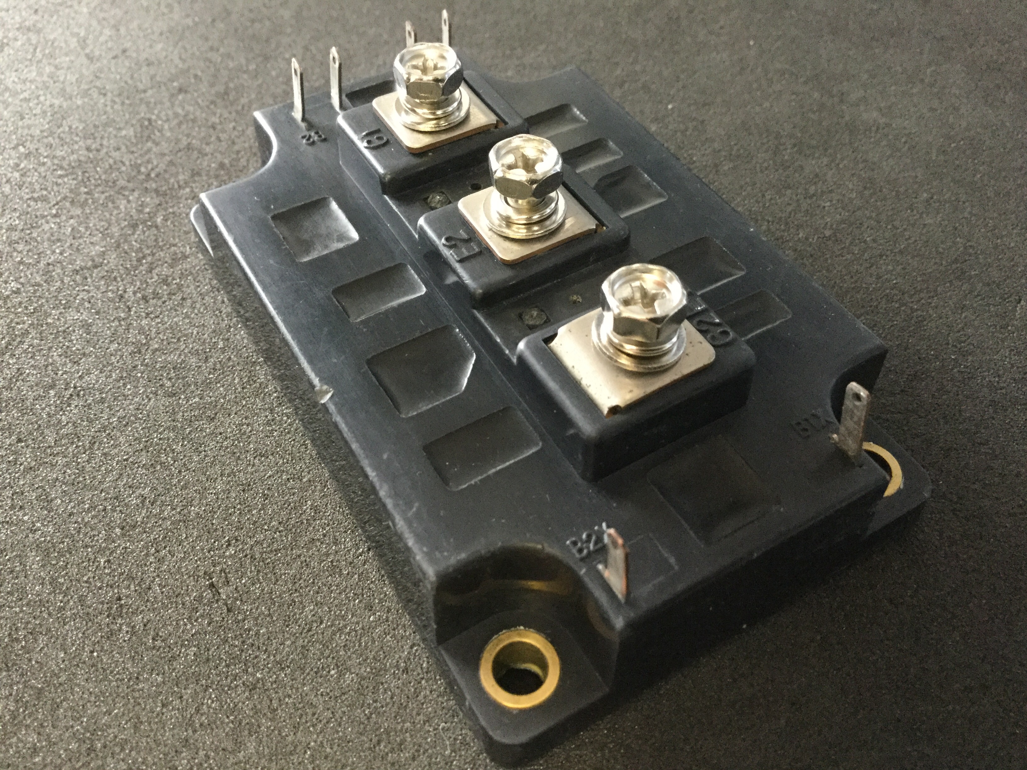 QM150DY-HK