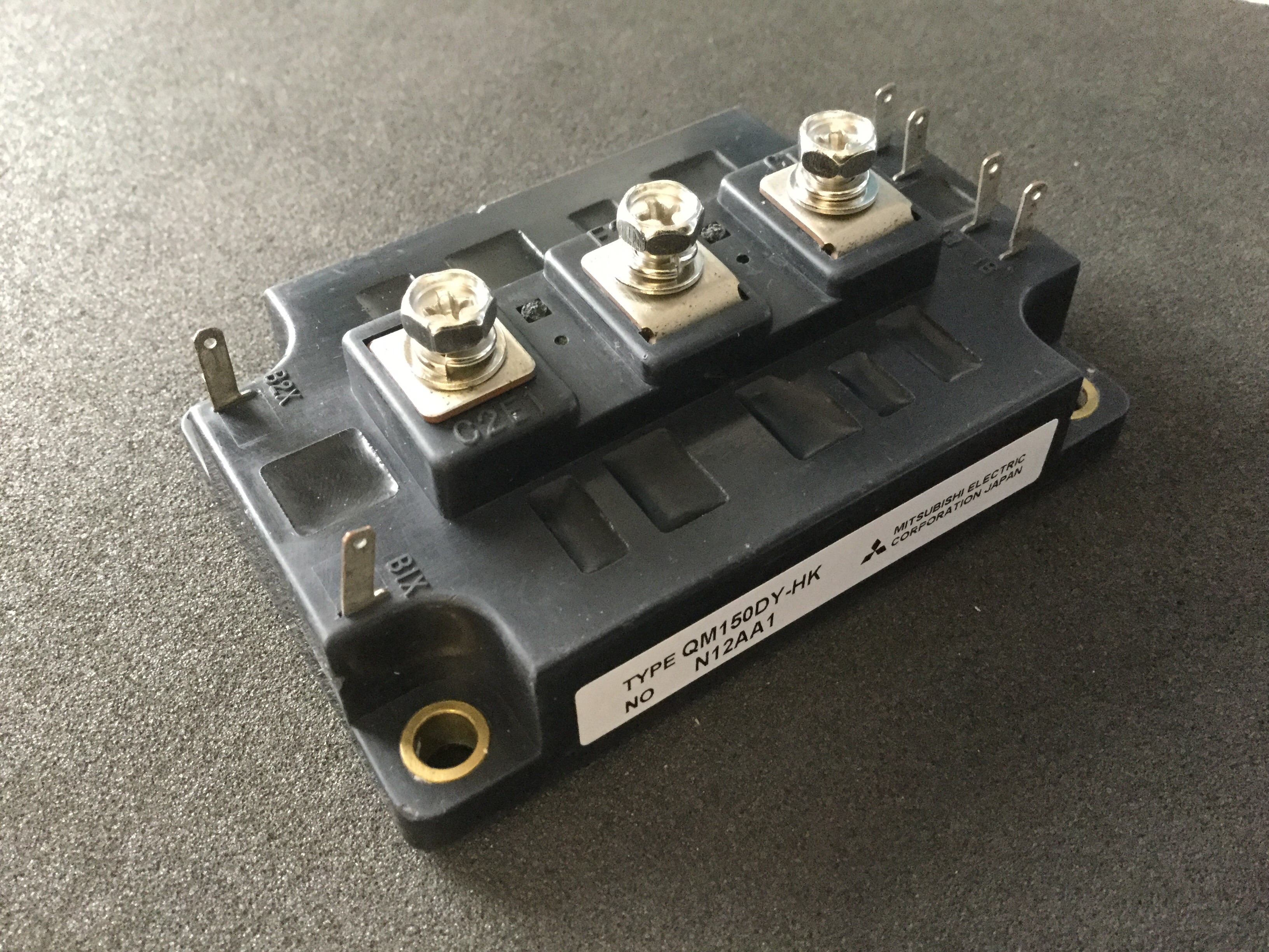 QM150DY-HK
