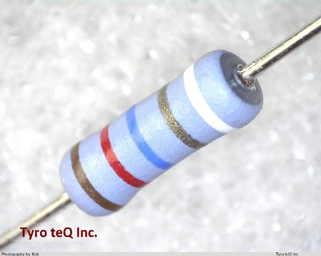 RCR60C126J