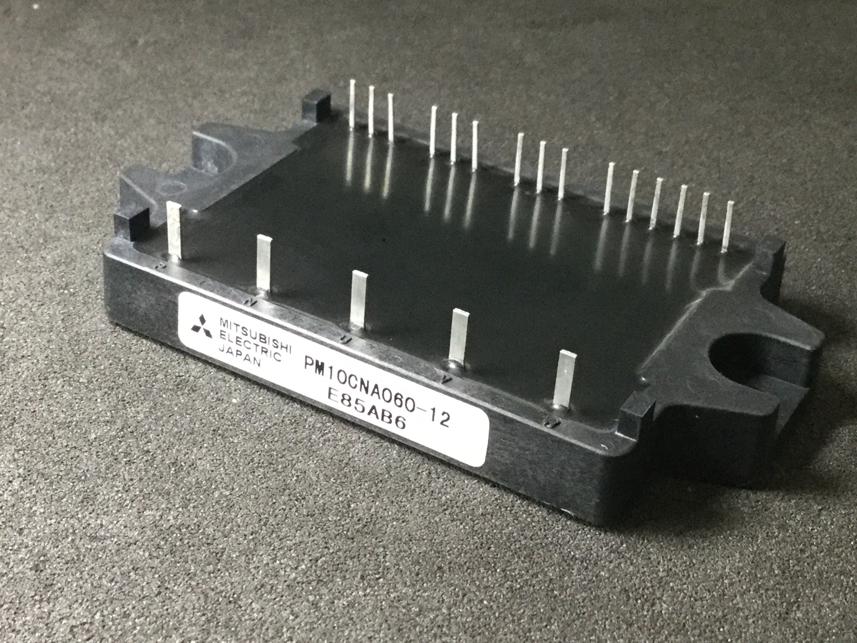 PM10CNA060-12