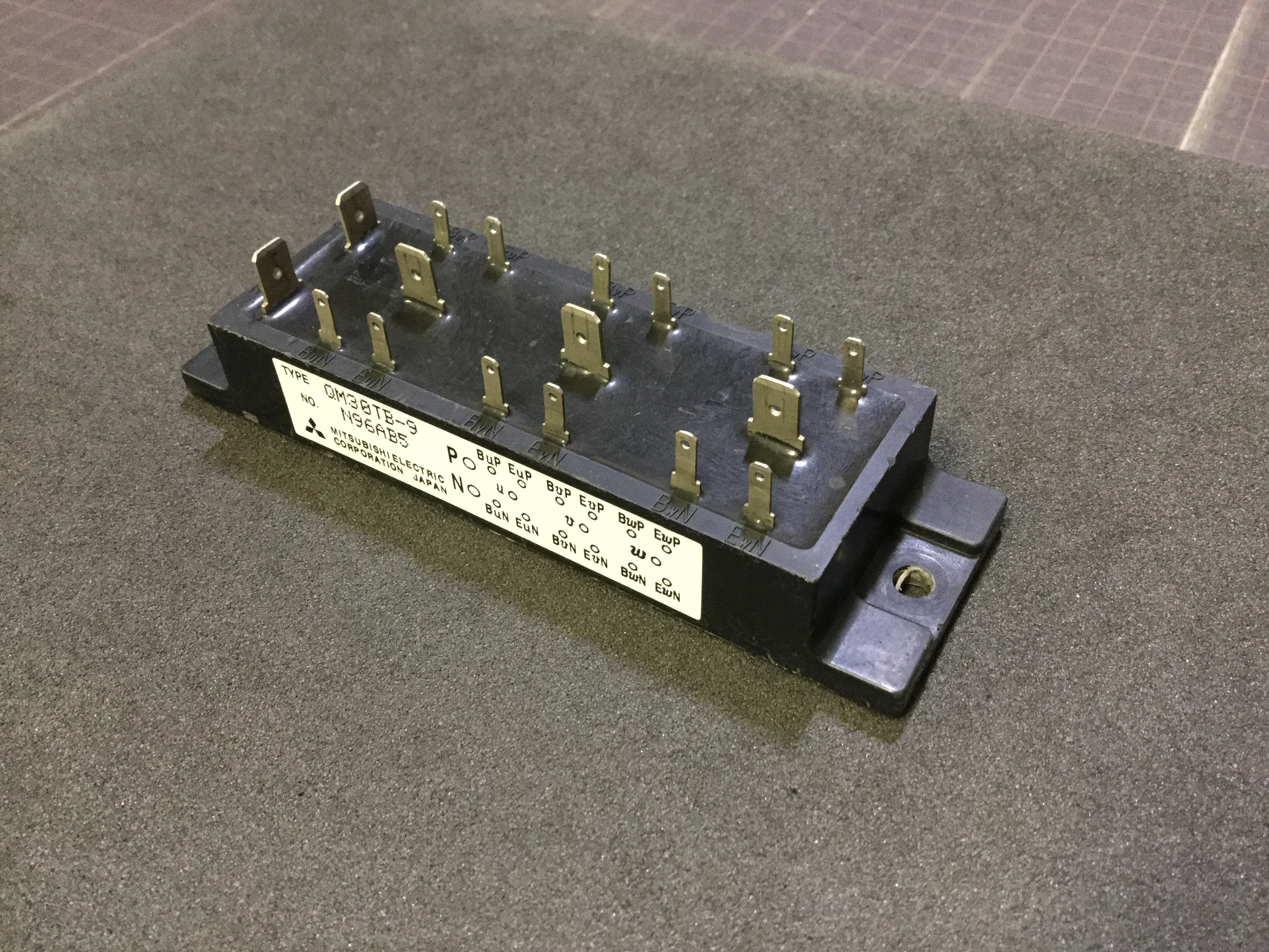QM30TB-9