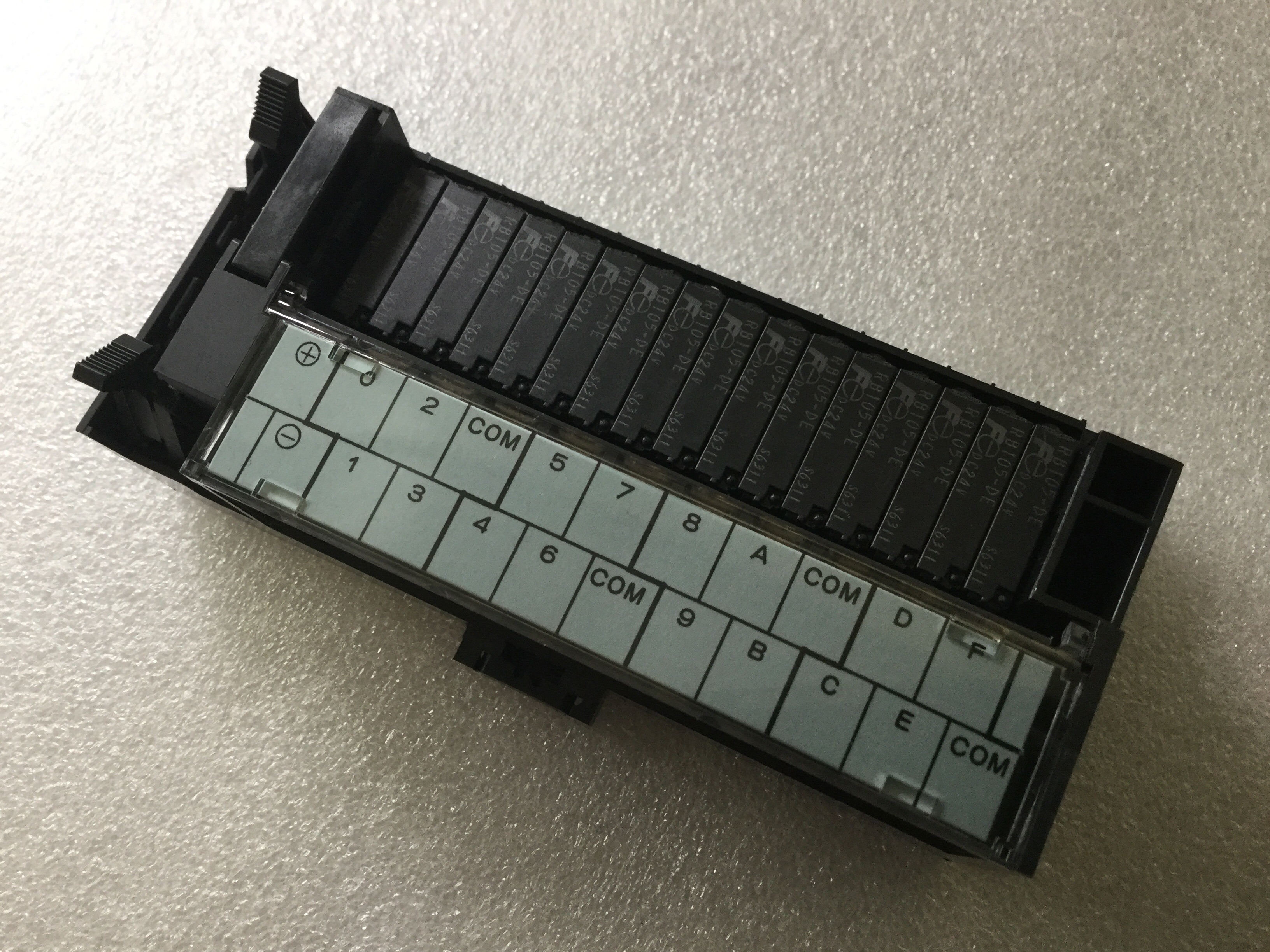 RS16E-DE04