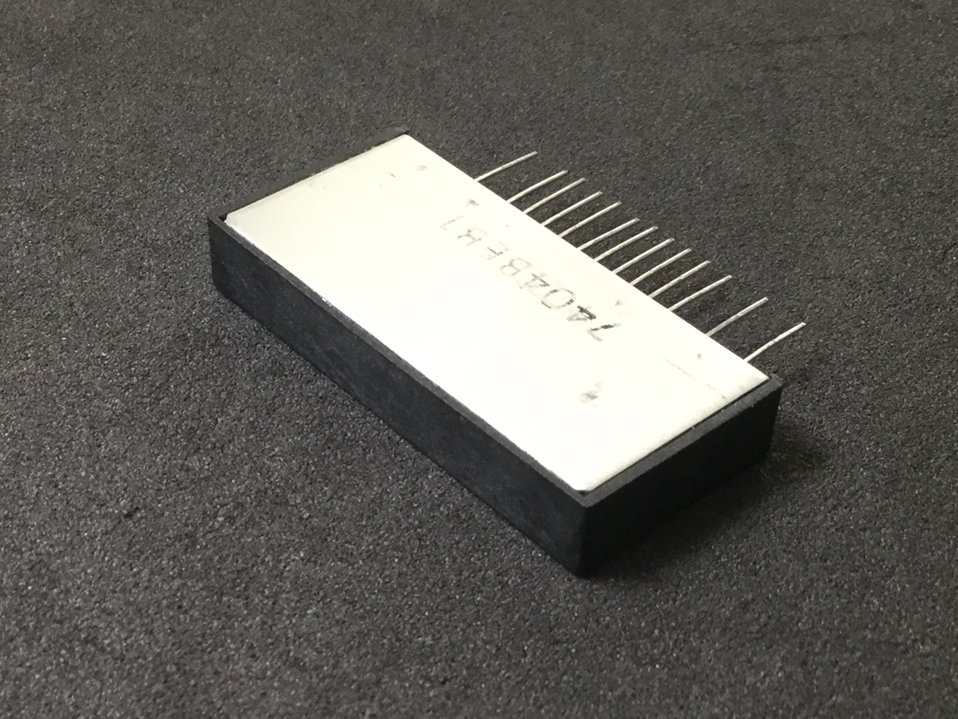 STK7404