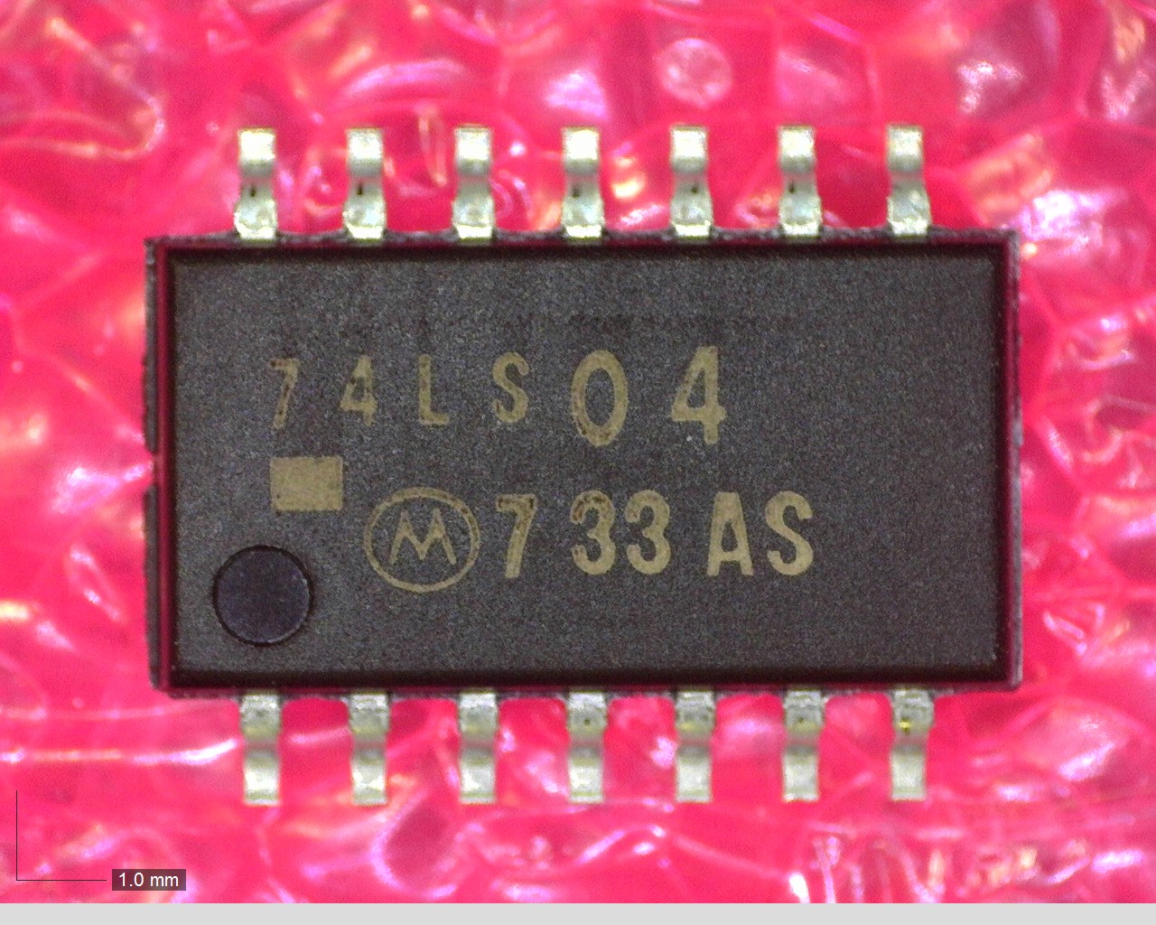 SN74LS04M