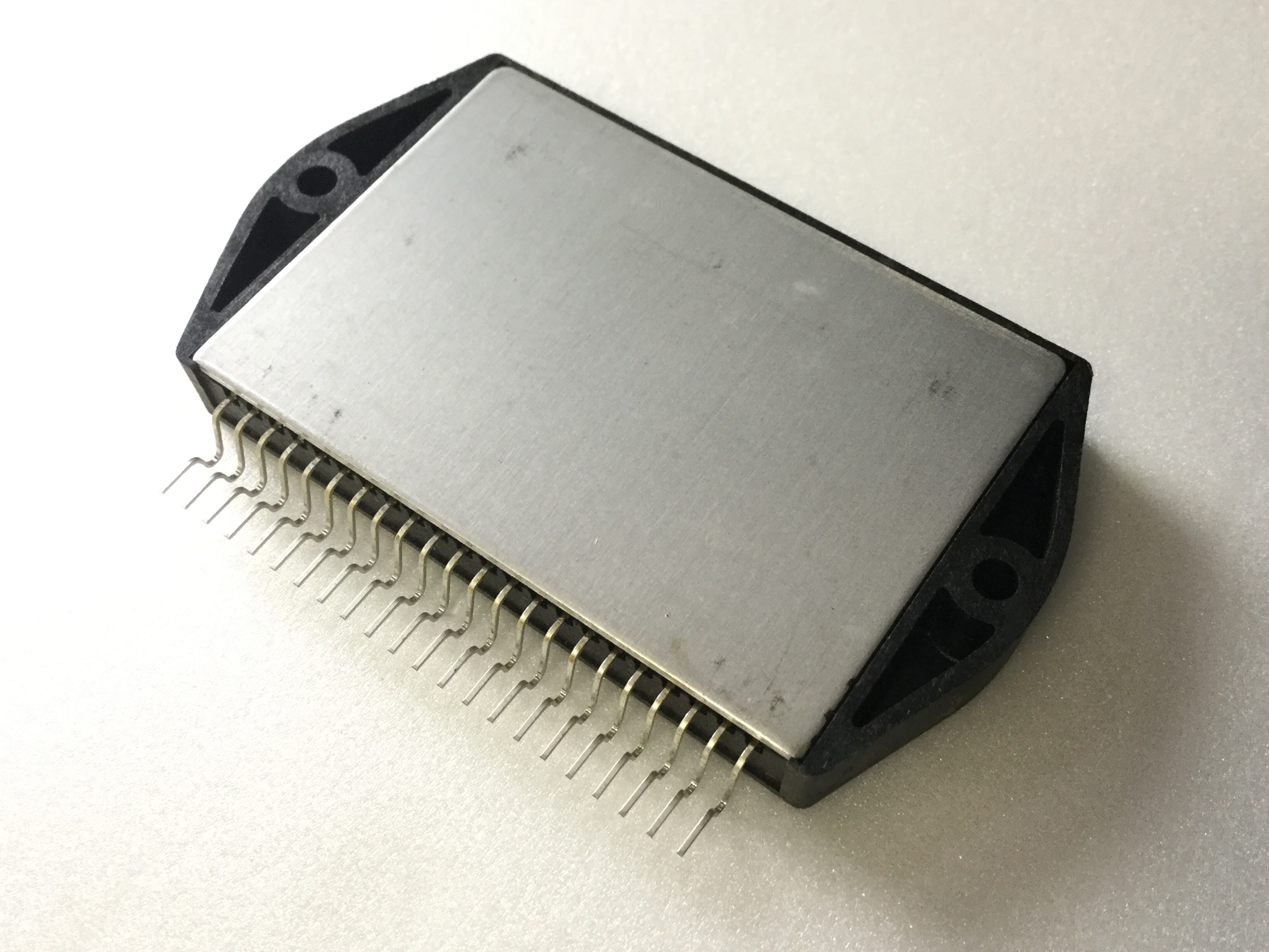 STK392-020-E