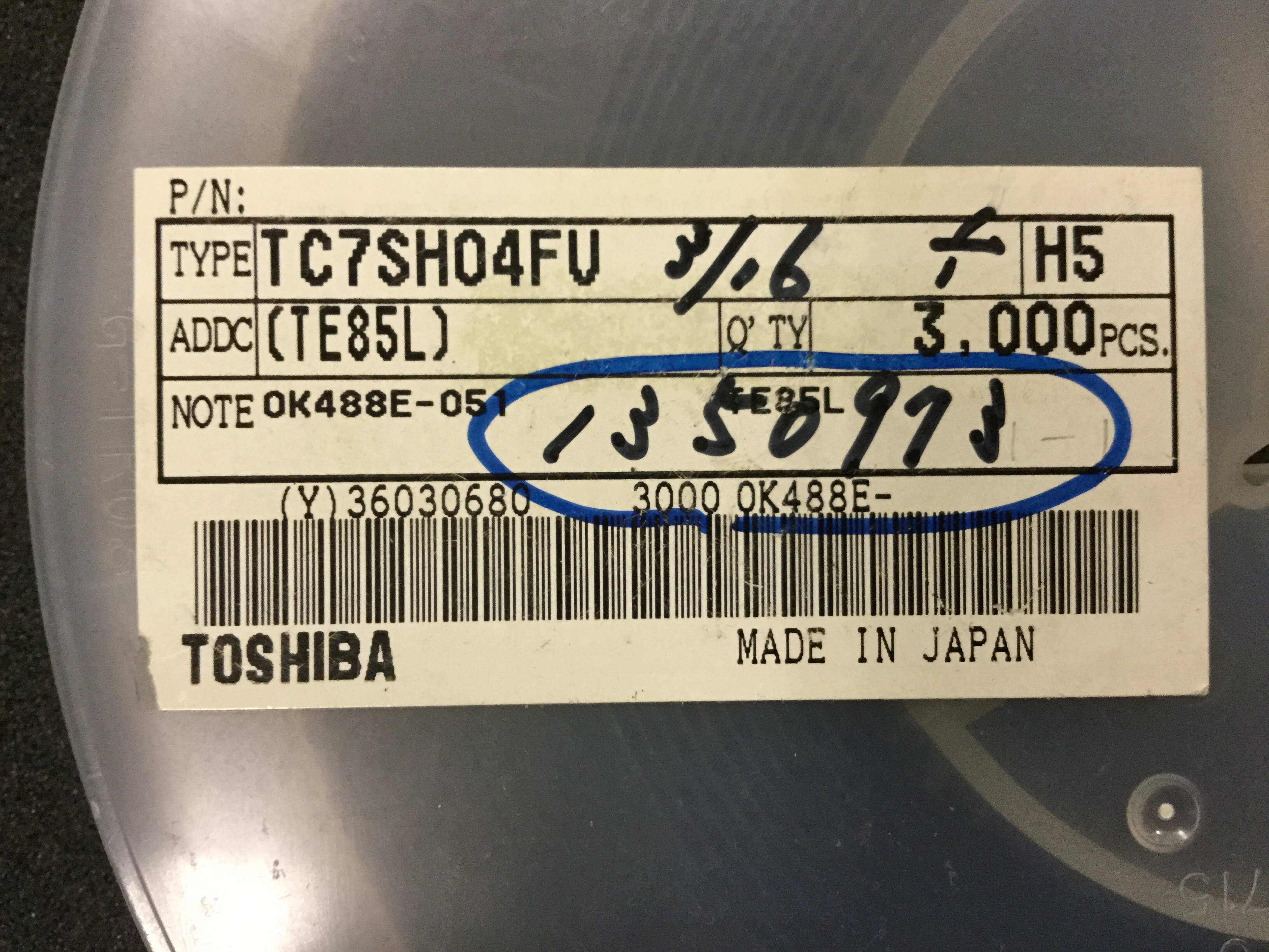 TC7SH04FU