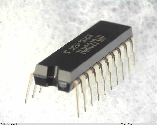 TC74HC273AP(F)