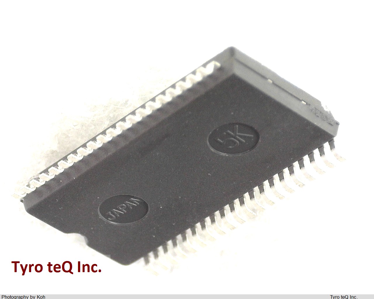 TMP82C79M-2