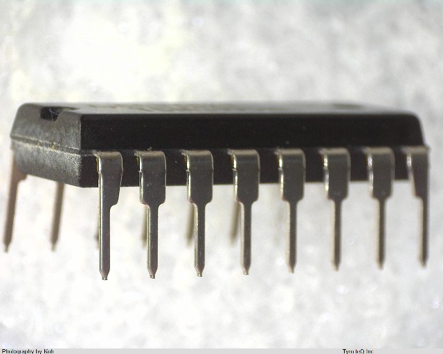 TCM3105NL