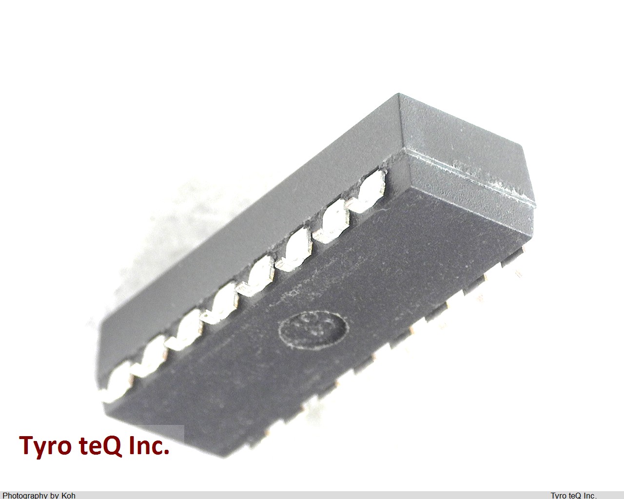 TLA403S