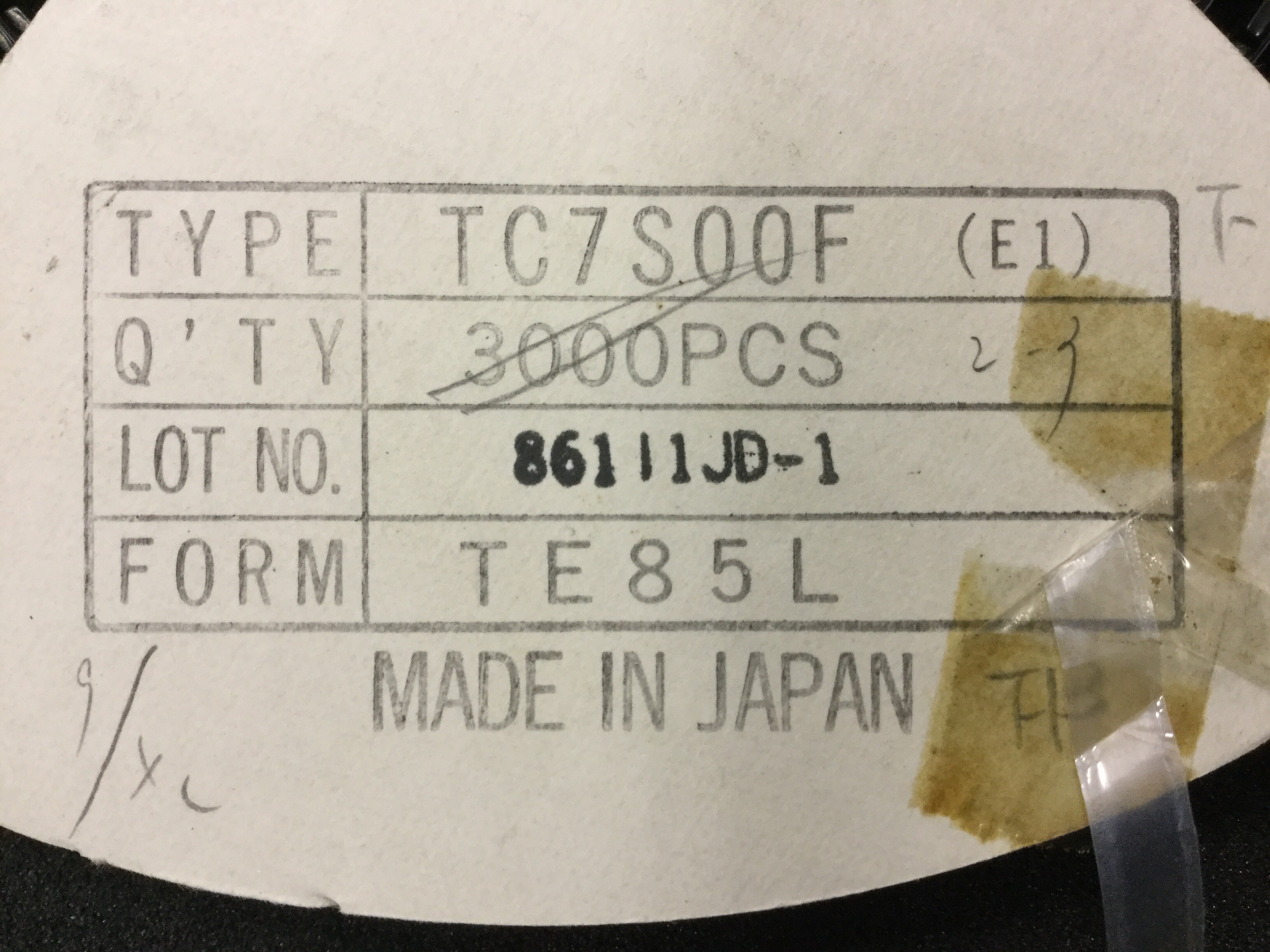 TC7S00F