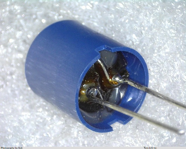 TSL1112RA-221K1R0