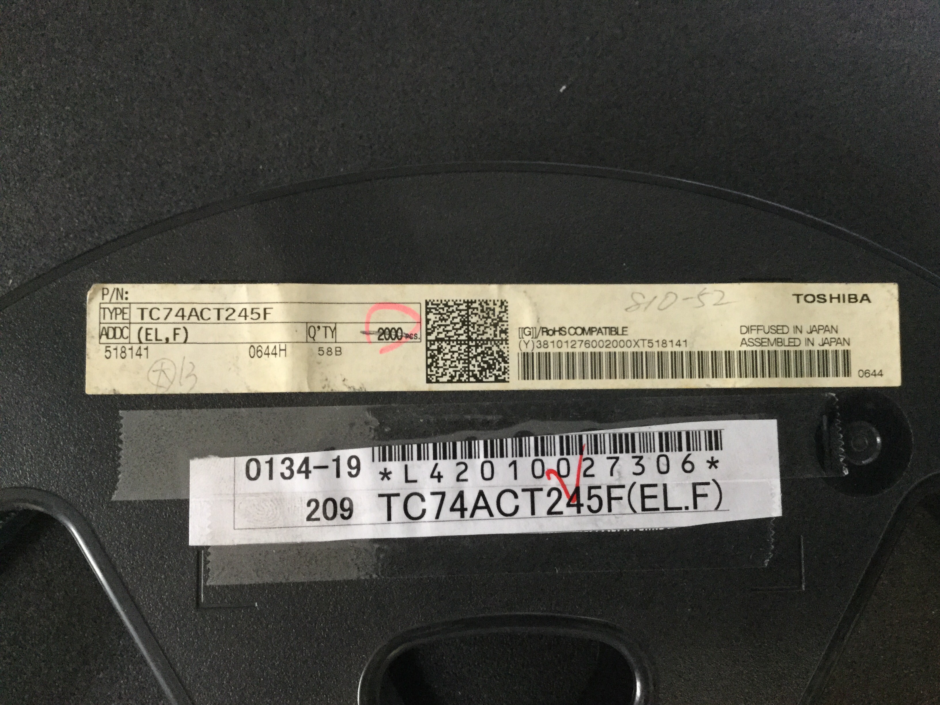 TC74ACT245F(EL,F)