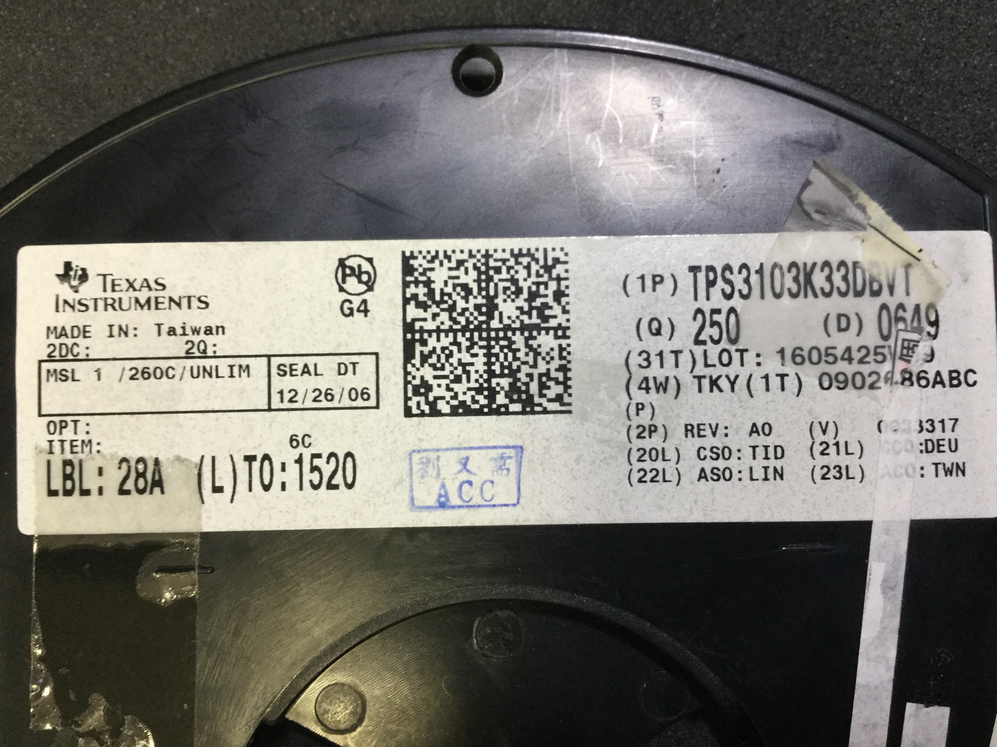 TPS3103K33DBVT