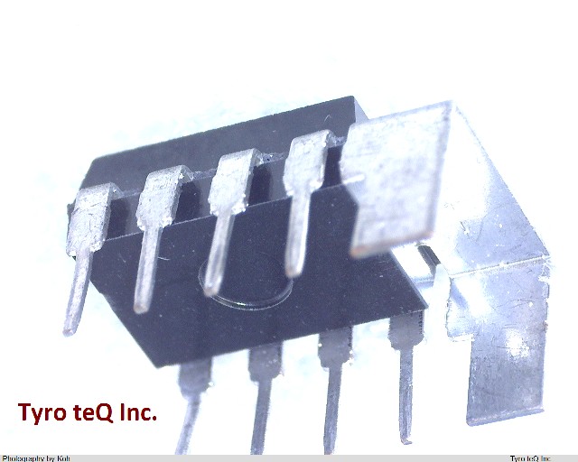 UPC575C2