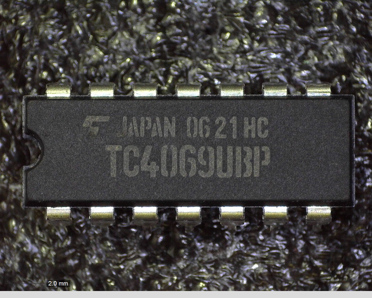 TC4069UBP(F)
