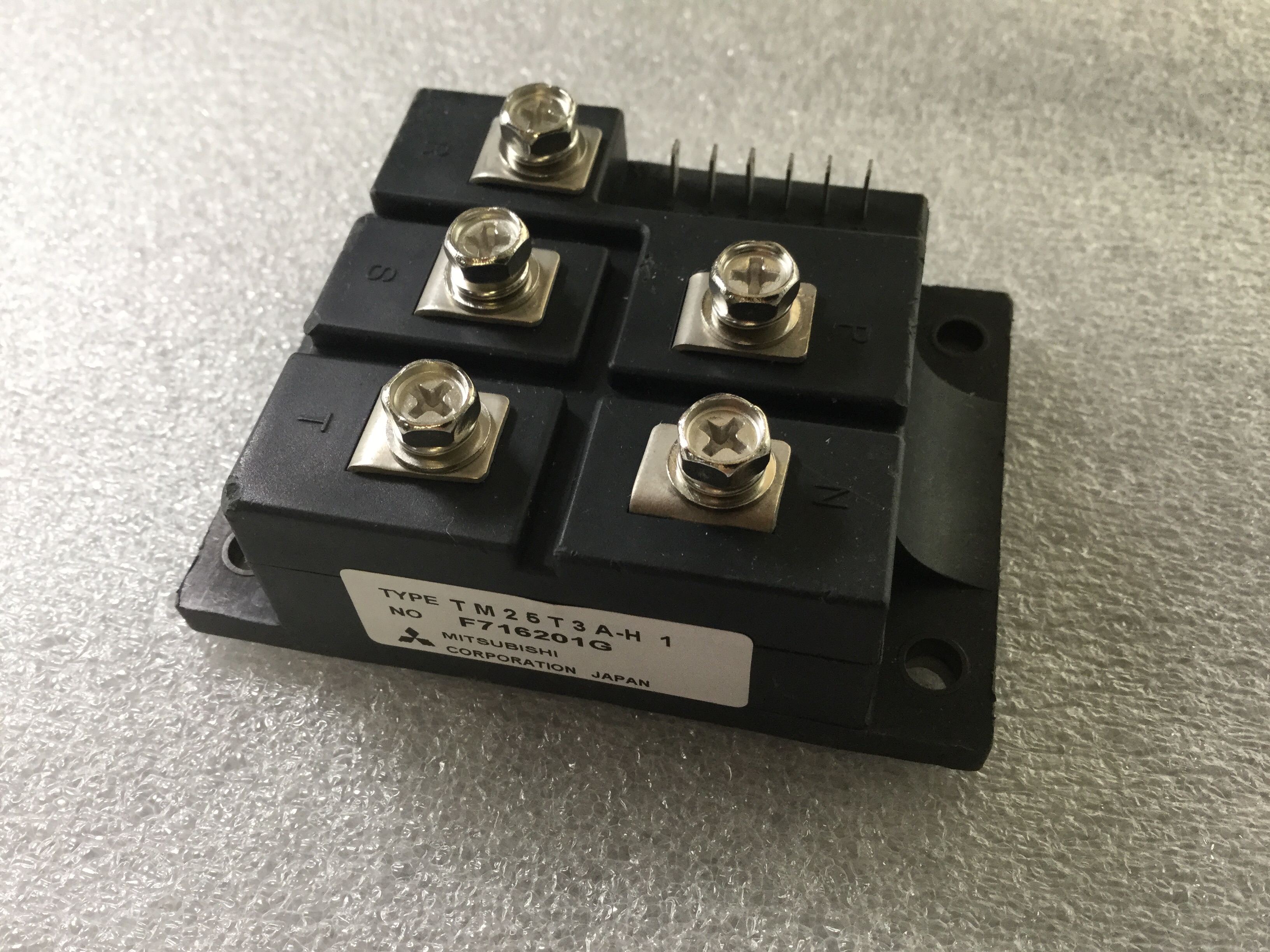 TM25T3AH