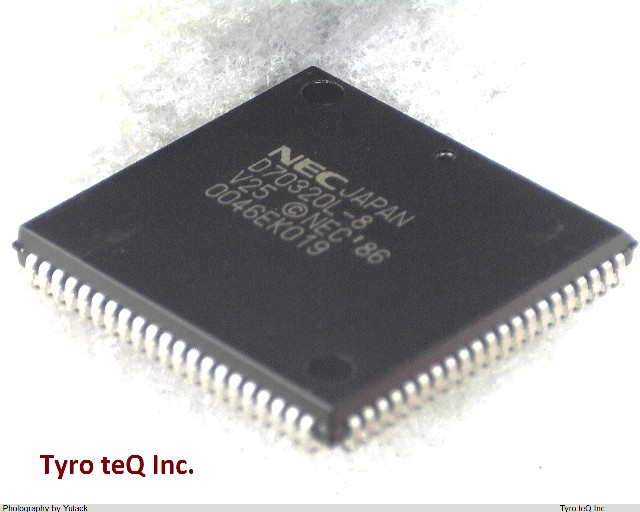 UPD70320L-8