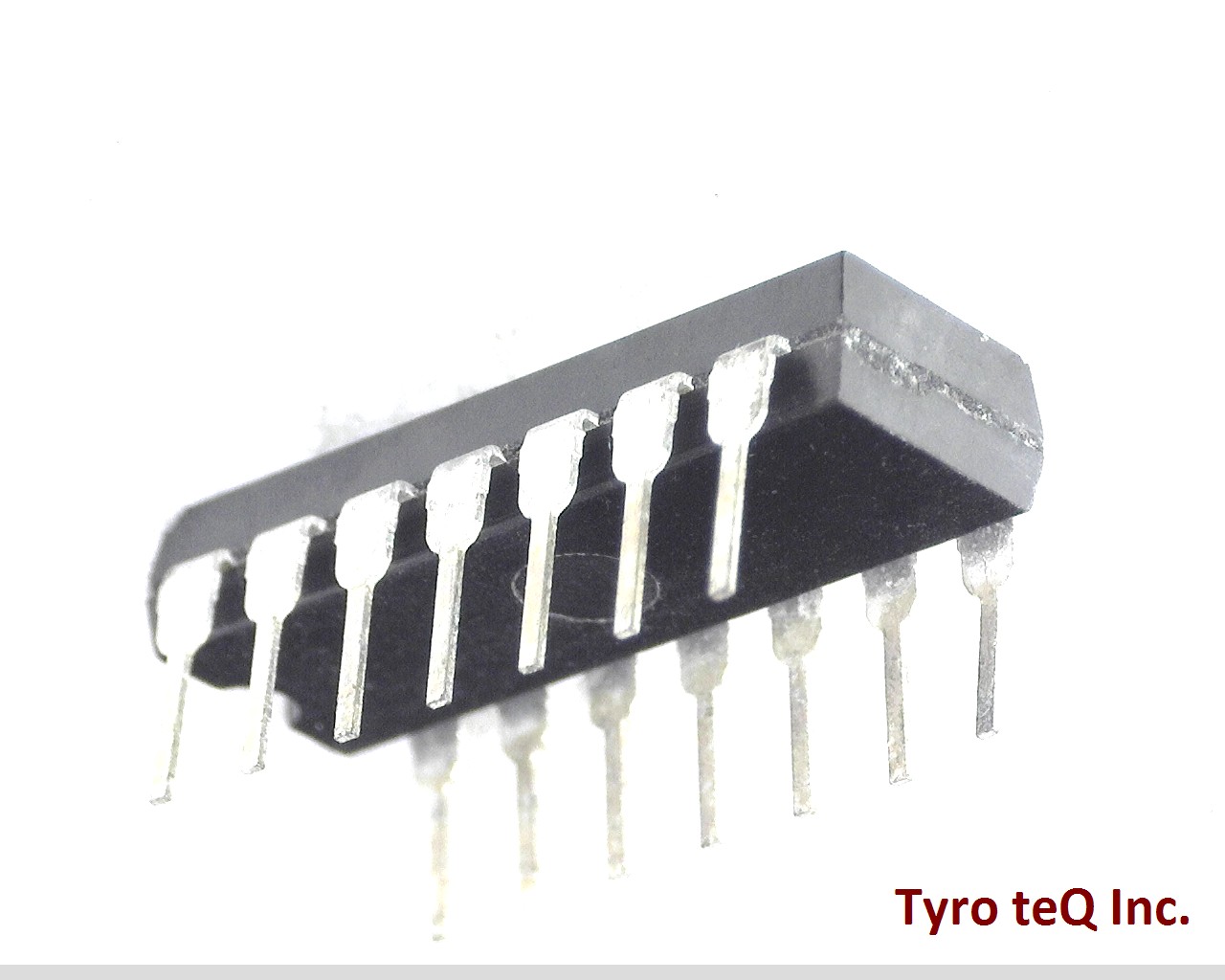 TC4011P