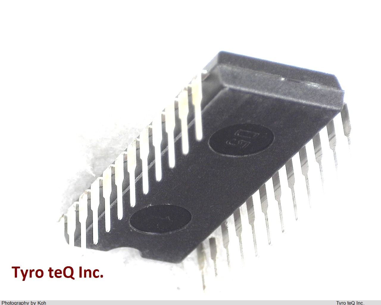 UPD4701AC