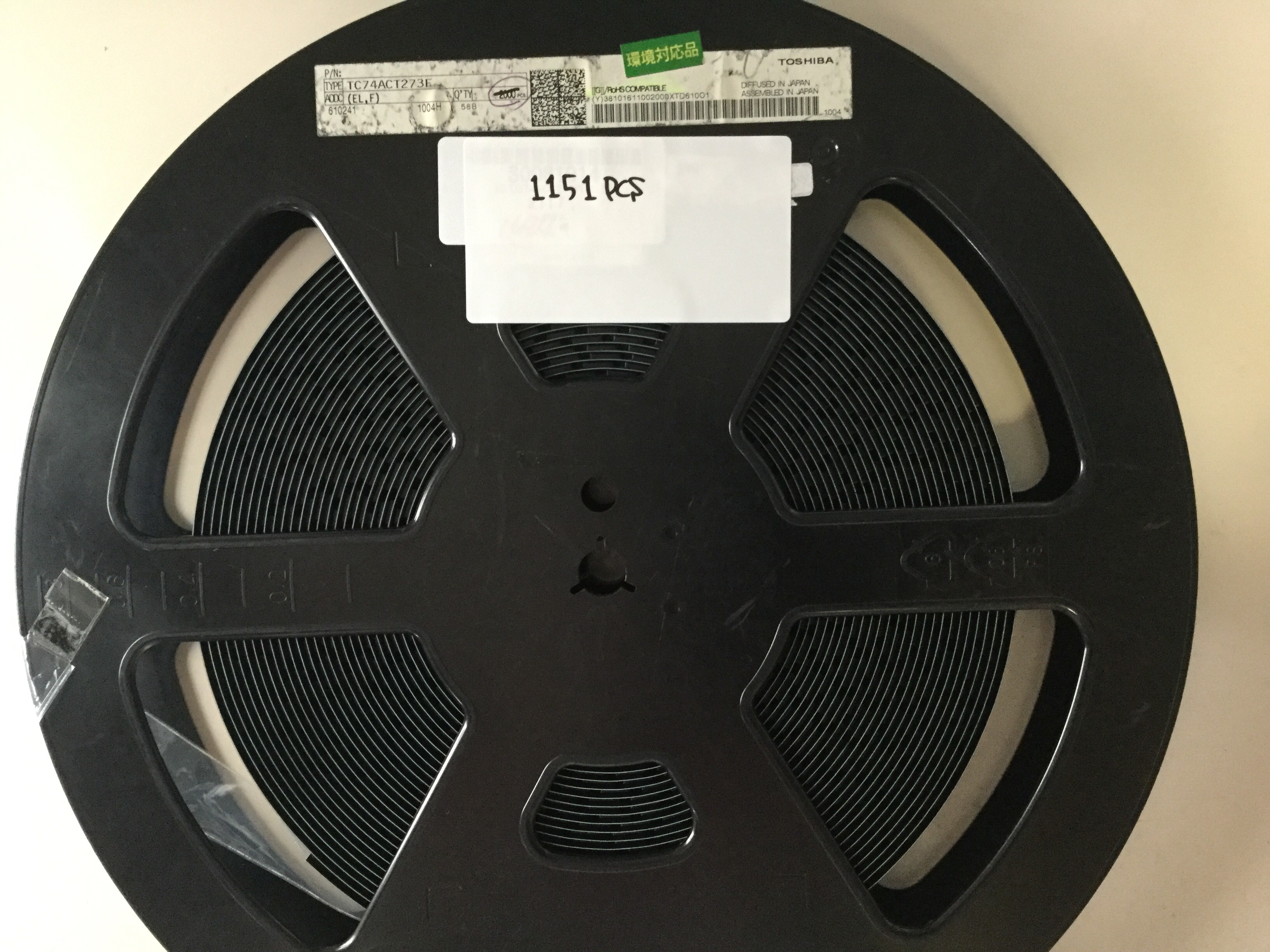 TC74ACT273F(EL,F)