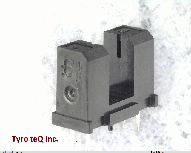 TLP832(F)