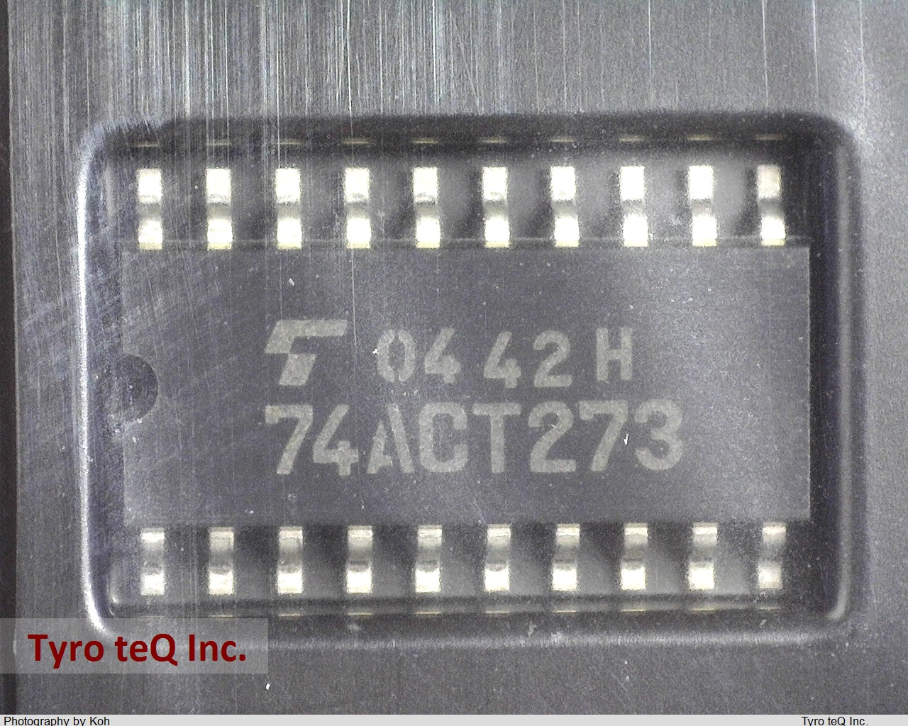 TC74ACT273F(F)