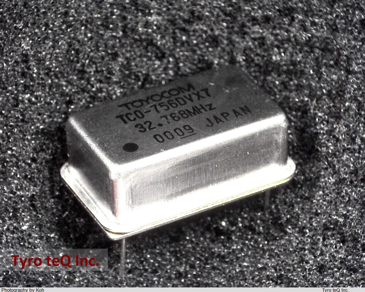 TCO-756DVX7 32.768MHZ