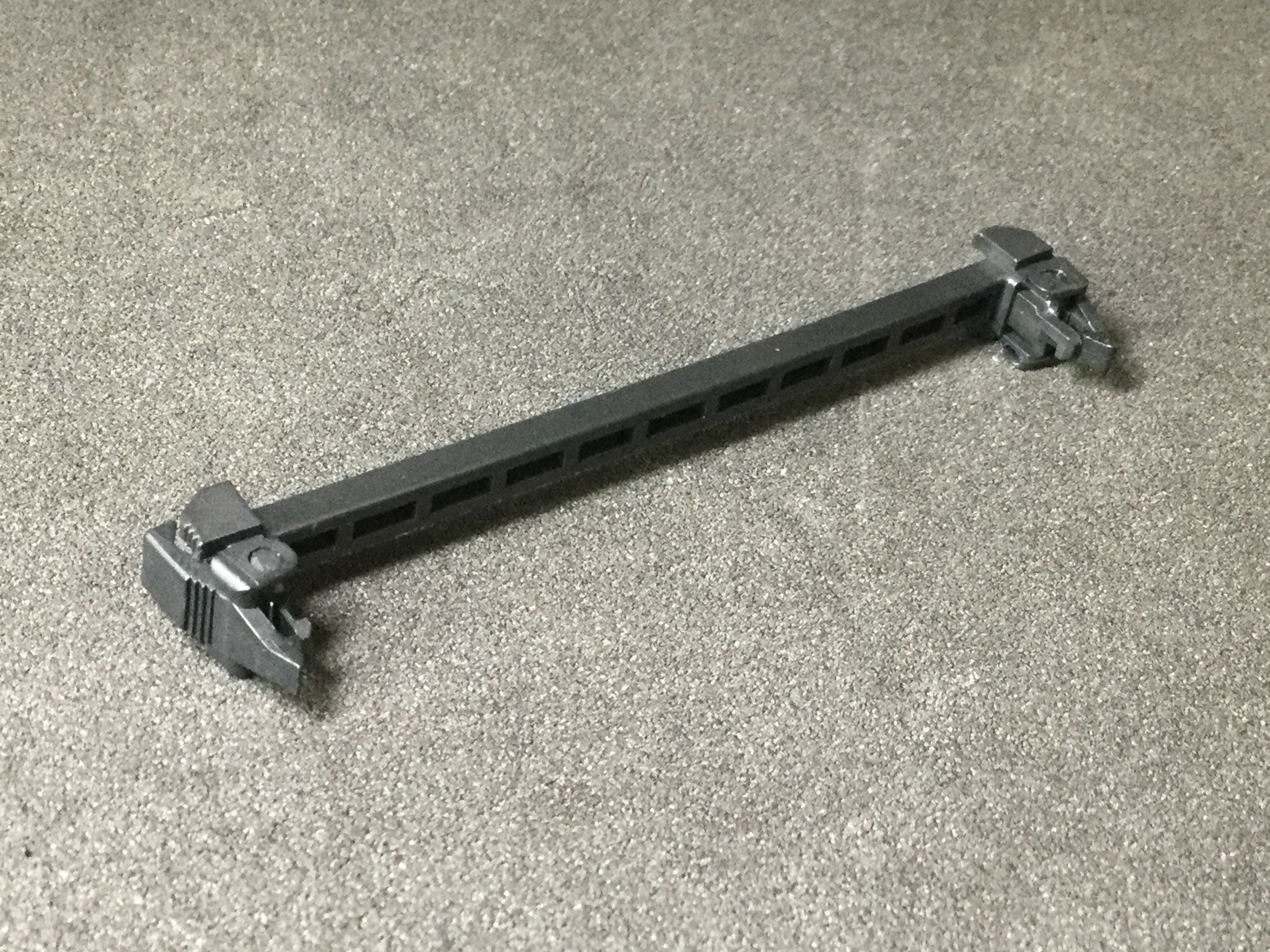 XG4U-6004