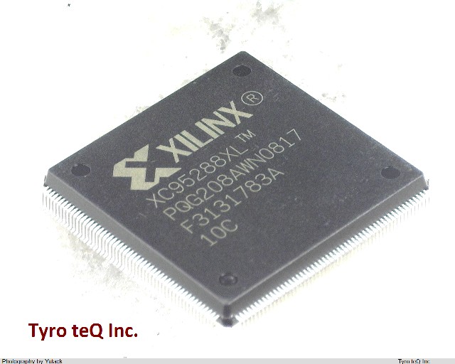 XC95288XL-10PQG208C