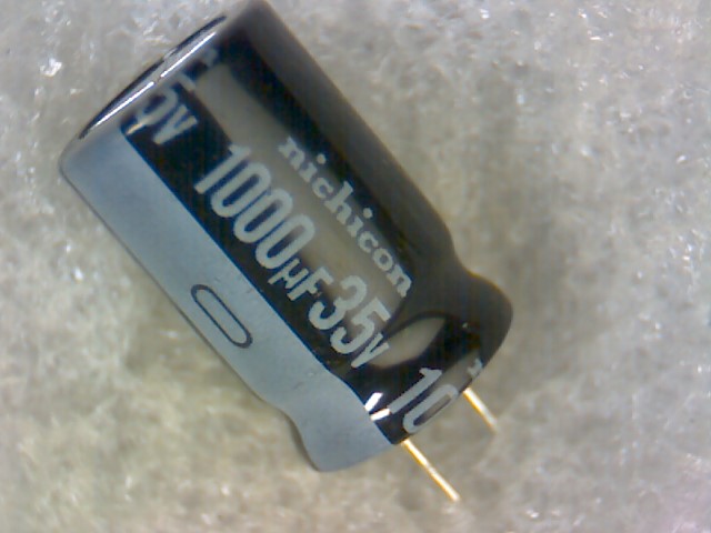 UVZ1V102MHD