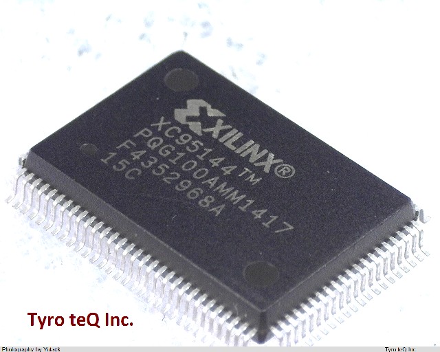 XC95144-15PQG100C