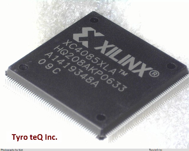 XC4085XLA-09HQ208C