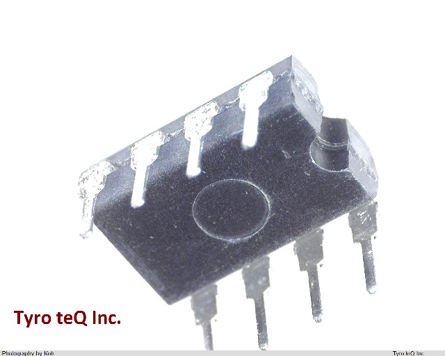 UPC305C