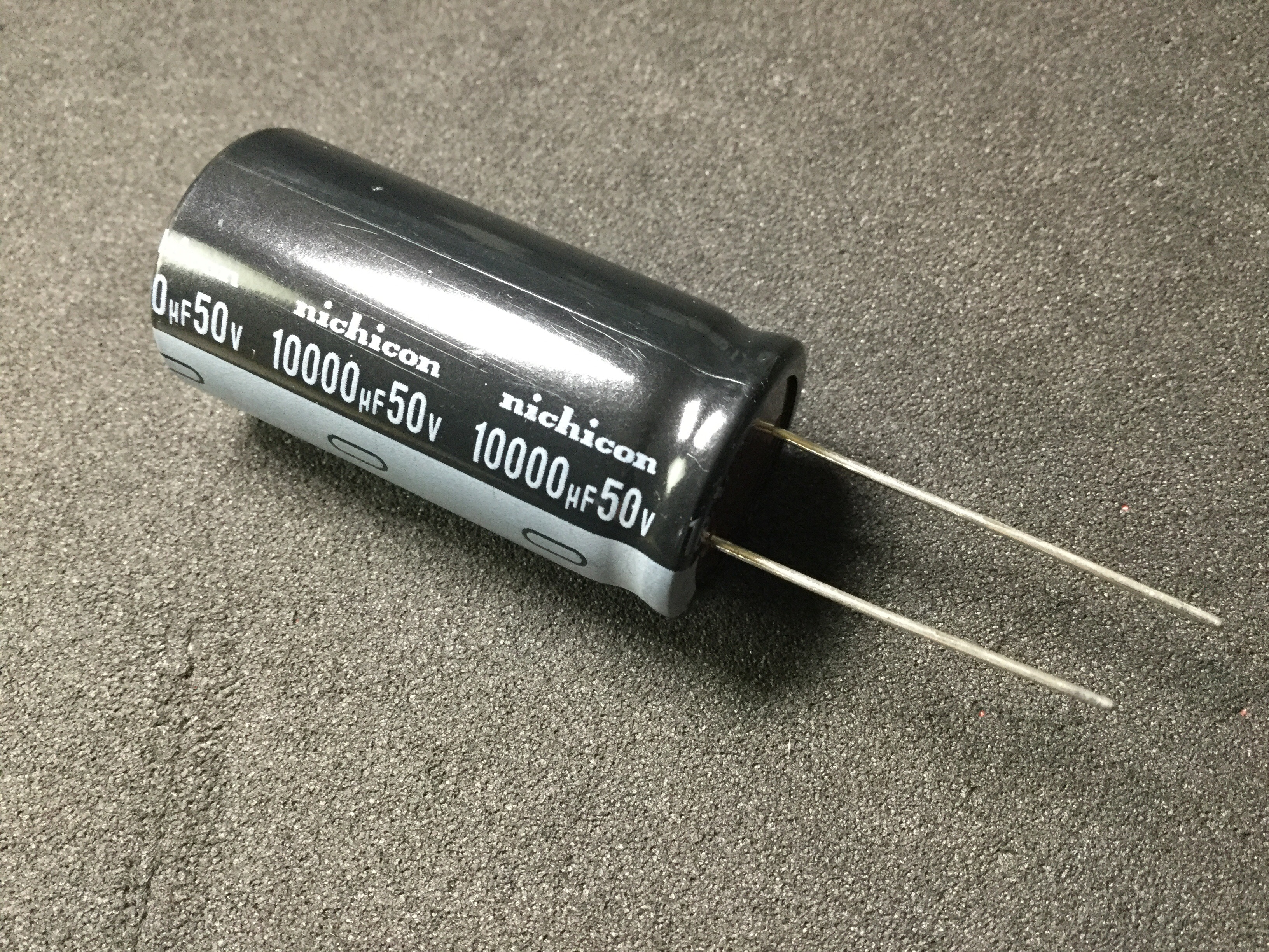 UVR1H103MRD