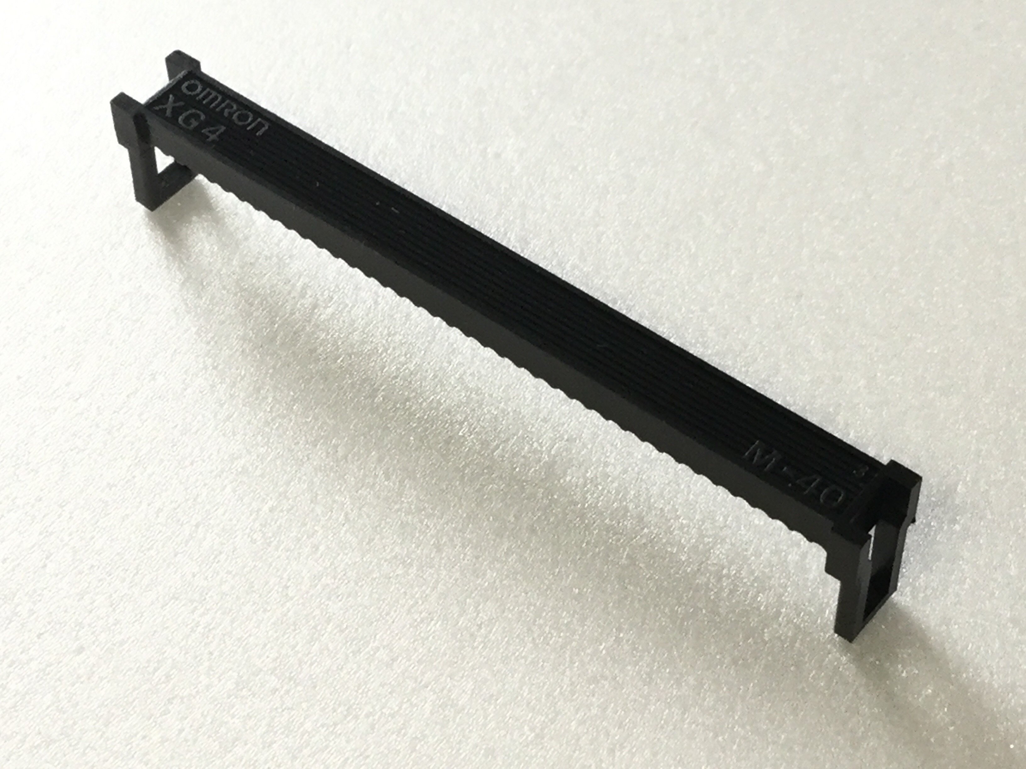 XG4T-4004