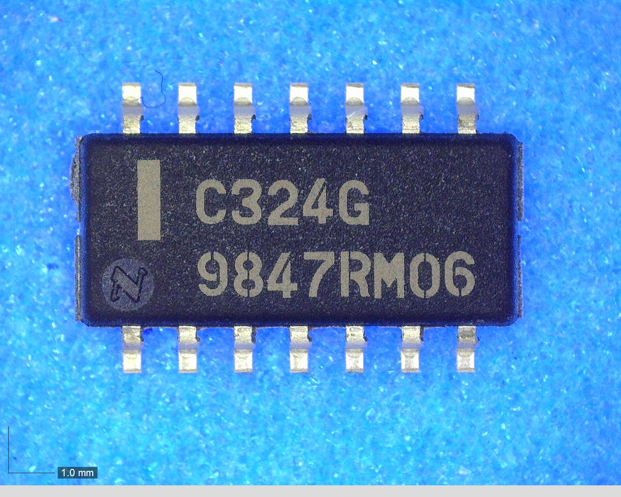 UPC324G2/JM