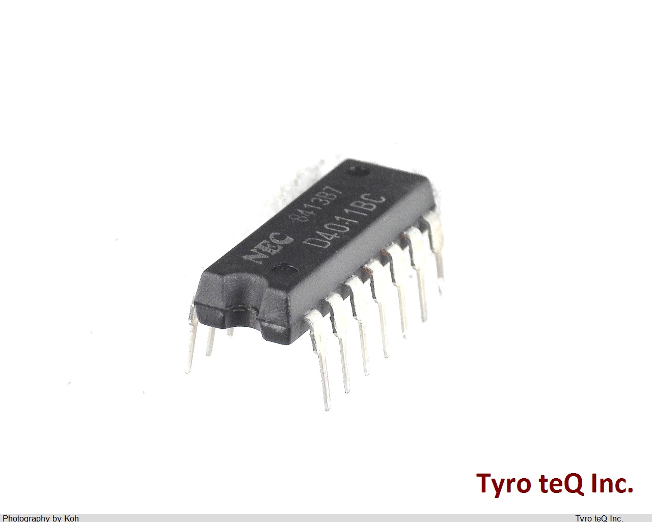 UPD4011BC