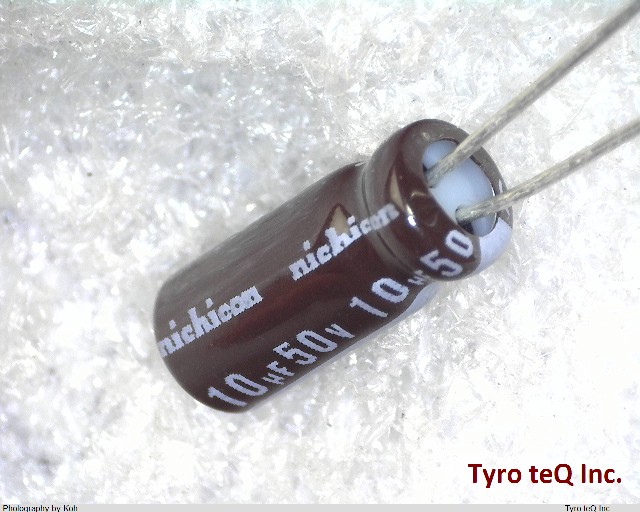 UPV1H100MFD